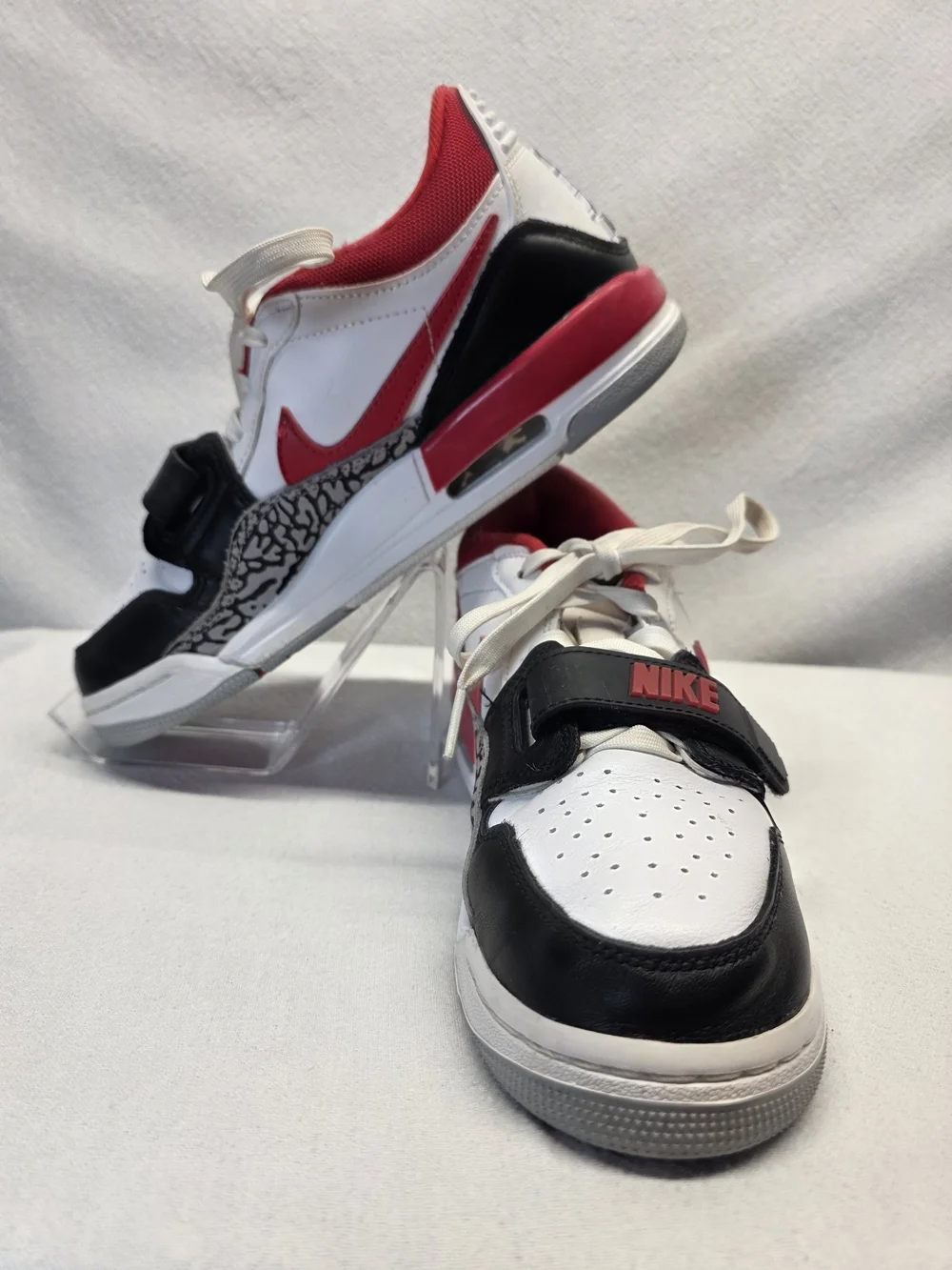 Nike Kids' White, Black & Red Low-Top Sneaker Air Jordan Legacy 312 Low